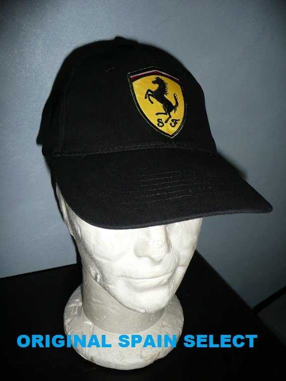 Casquette FERRARI noire ( SCUDERIA MARANELLO