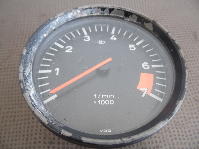 COMPTE-TOURS 91164130103 PORSCHE 911 3,0SC COMPTE-TOURS 91164130103 PORSCHE 911 3,0SC