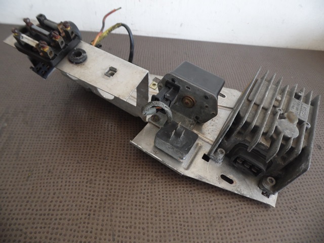 MODULE HKZ 0227300004/93060270200 PORSCHE 911 MODULE HKZ 0227300004/93060270200 PORSCHE 911