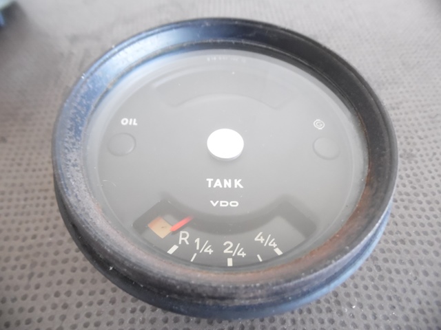 JAUGE CARBURANT & HUILE 91464110210 PORSCHE