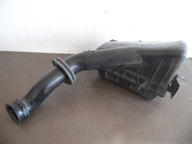 BOÎTIER FILTRE A AIR 94411001206 PORSCHE 944 BOÎTIER FILTRE A AIR 94411001206 PORSCHE 944