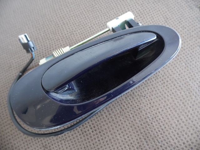 POIGNEE EXTERIEURE DROITE PORSCHE 986 POIGNEE EXTERIEURE DROITE PORSCHE 986