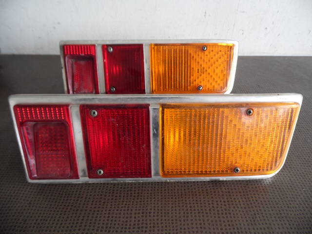 FEU ARRIERE DROIT RENAULT R16 FEU ARRIERE DROIT RENAULT R16