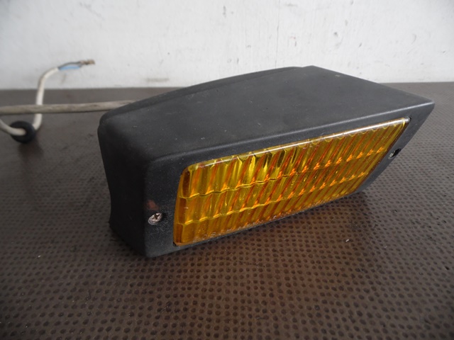 ANTIBROUILLARD DROIT 91163120401 PORSCHE 911 ANTIBROUILLARD DROIT 91163120401 PORSCHE 911