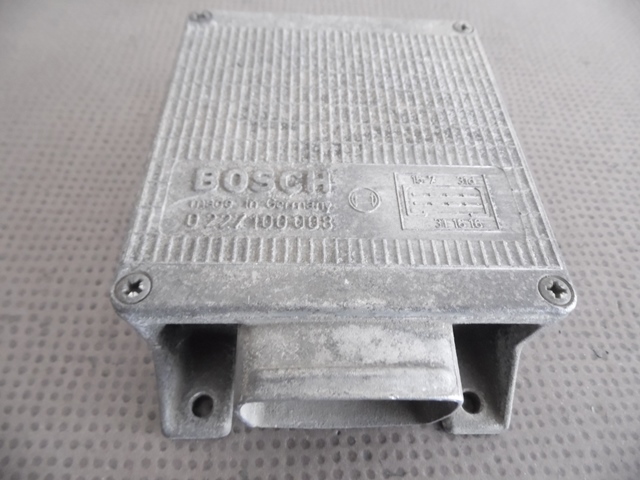 MODULE ALLUMAGE BOSCH 0227100008 PORSCHE 928 MODULE ALLUMAGE BOSCH 0227100008 PORSCHE 928