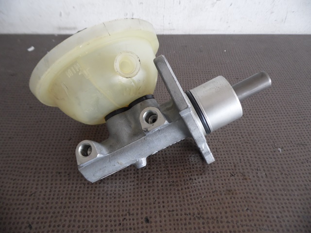 MAITRE CYLINDRE FREIN 99635591000 PORSCHE 986 MAITRE CYLINDRE FREIN 99635591000 PORSCHE 986