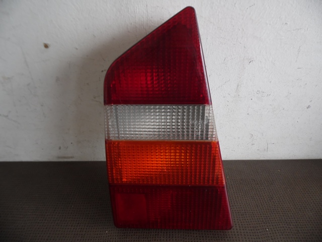 CABOCHON FEU ARRIERE GAUCHE CITROËN CX CABOCHON FEU ARRIERE GAUCHE CITROËN CX