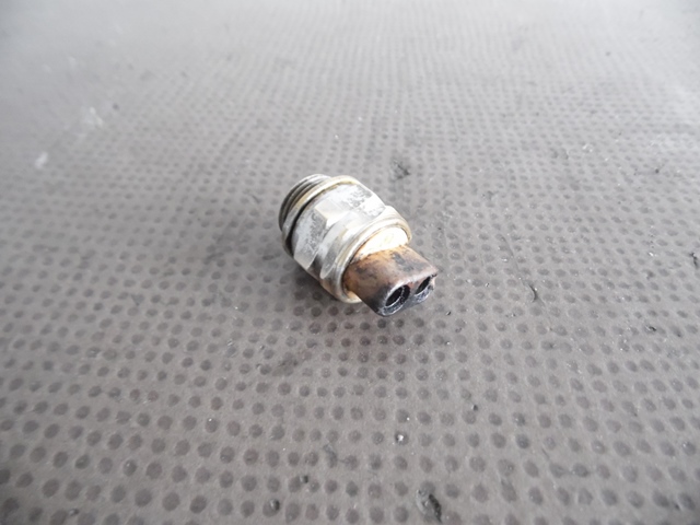 CONTACTEUR FEUX RECUL 91461354102 PORSCHE 914 CONTACTEUR FEUX RECUL 91461354102 PORSCHE 914
