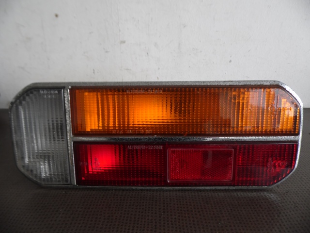 FEU ARRIERE DROIT LANCIA BETA COUPE FEU ARRIERE DROIT LANCIA BETA COUPE