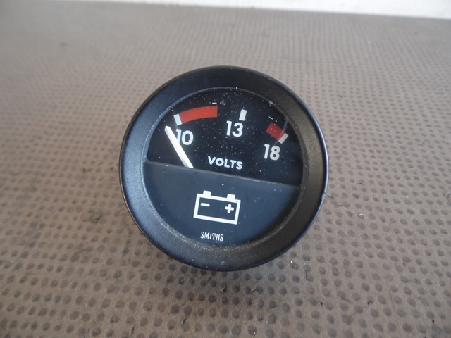 VOLTMETRE BV2214/03 JAGUAR XJ6 ET XJ12 VOLTMETRE BV2214/03 JAGUAR XJ6 ET XJ12