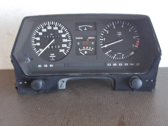 COMBINE D’INSTRUMENTS BMW E24 SERIE 2 COMBINE D’INSTRUMENTS BMW E24 SERIE 2