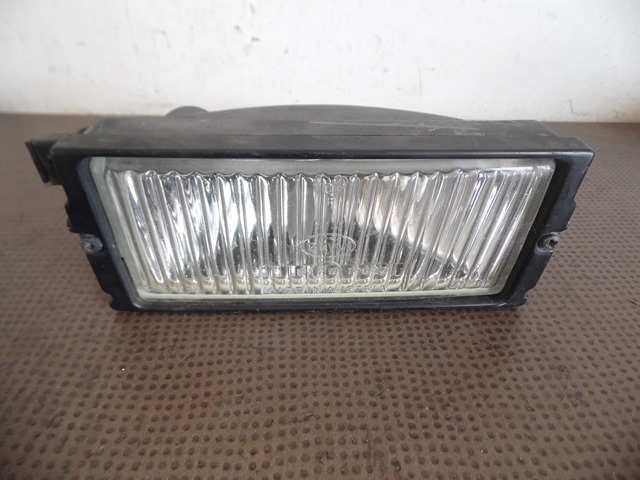 ANTIBROUILLARD DROIT 63171375066 BMW E24 ANTIBROUILLARD DROIT 63171375066 BMW E24