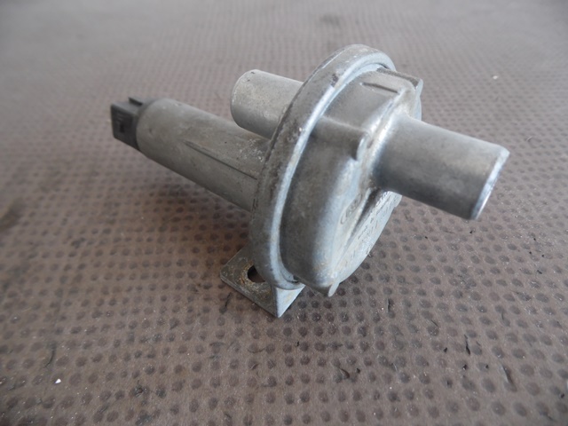 VANNE AIR ADDITIONNEL PORSCHE 944 2,5 PHASE 1 VANNE AIR ADDITIONNEL PORSCHE 944 2,5 PHASE 1